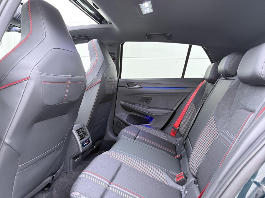 Volkswagen Golf GTI Clubsport Edition 50 2.0 TSI 239 kW / 325 PK