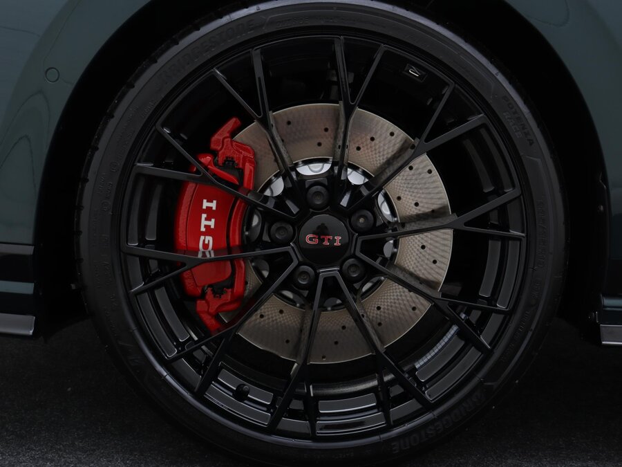 Volkswagen Golf GTI Clubsport Edition 50 2.0 TSI 239 kW / 325 PK