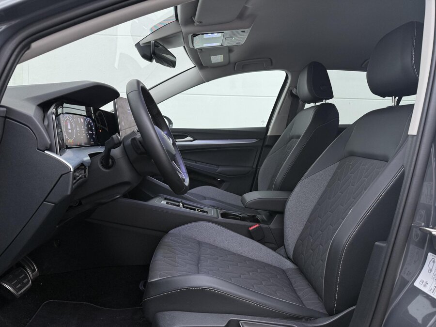 Volkswagen Golf 1.5 eTSI Life Edition
