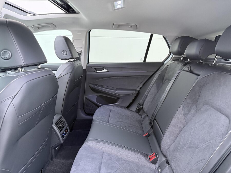 Volkswagen Golf Style Edition 1.5 eHybrid 150 kW / 204 PK