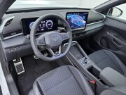 Volkswagen T-Roc R-Line First Edition 1.5 eTSI 110 kW / 150 PK