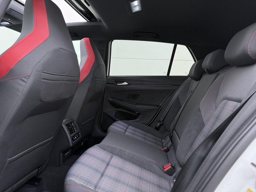 Volkswagen Golf 2.0 TSI GTI