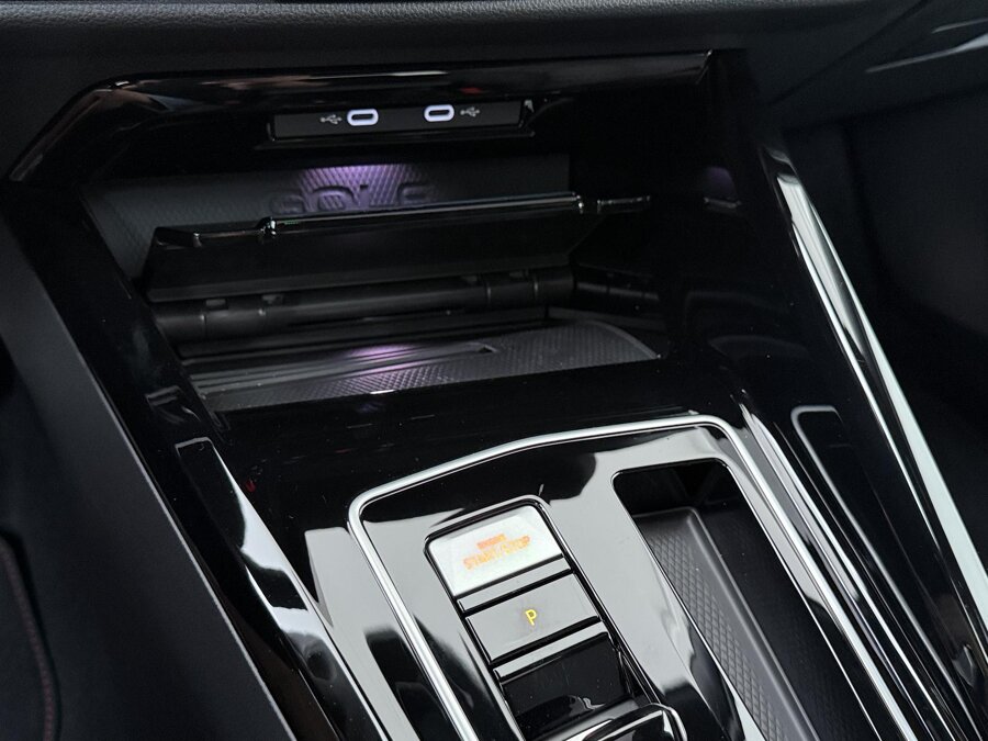 Volkswagen Golf 2.0 TSI GTI