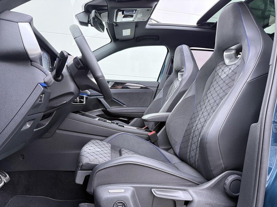 Volkswagen Tayron 1.5 eHybrid R-Line