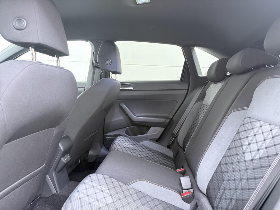 Volkswagen Taigo 1.0 TSI R-Line