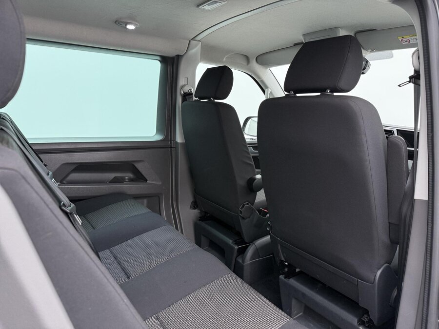 Volkswagen Bedrijfswagens Transporter 2.0 TDI 150 PK L2H1 30 DC Highline