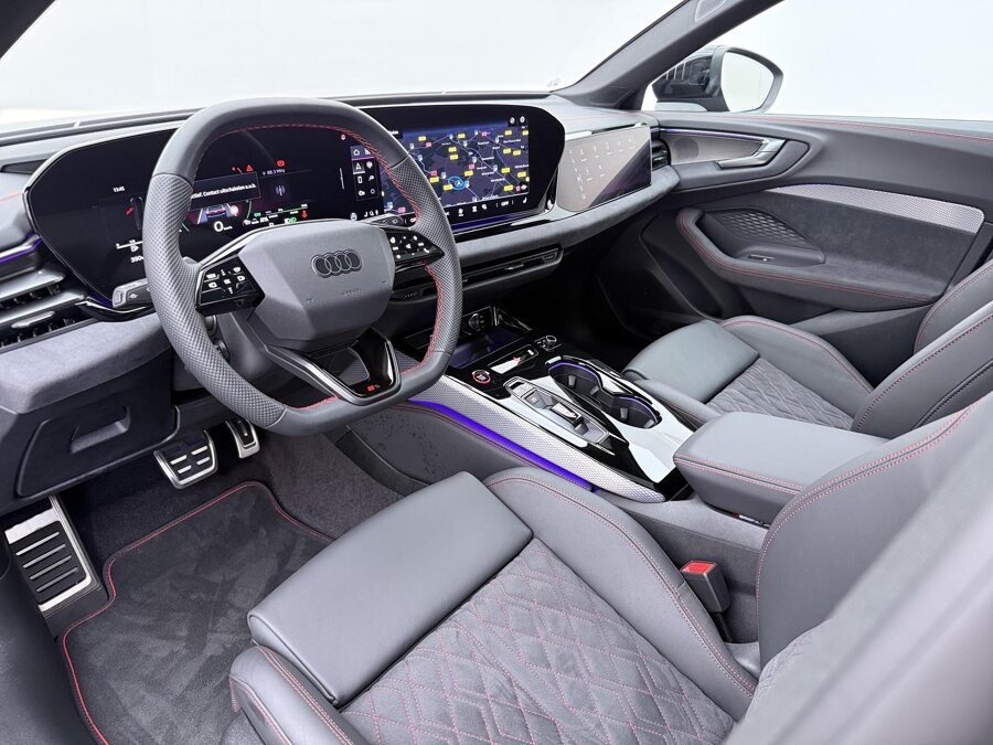 Audi A5 Avant 2.0 e-hybrid quattro S edition Competition