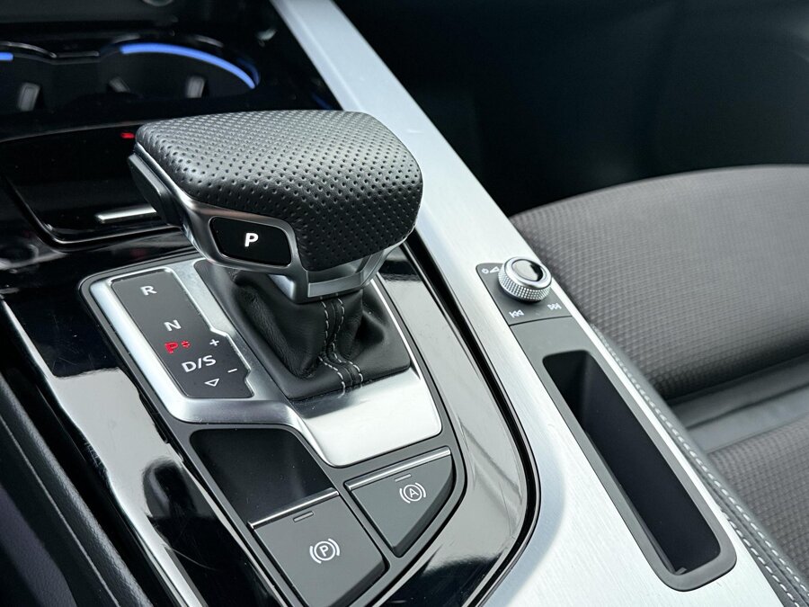 Audi A4 Avant 35 TFSI S-line