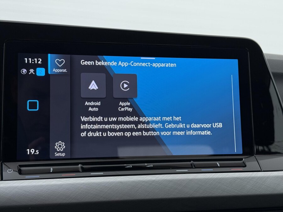 Volkswagen Golf 1.0 eTSI Life 