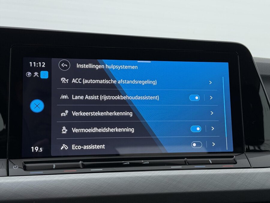 Volkswagen Golf 1.0 eTSI Life 