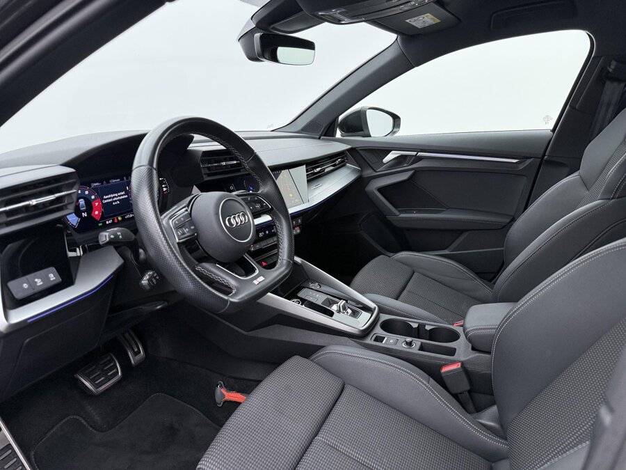 Audi A3 Limousine 30 TFSI S edition