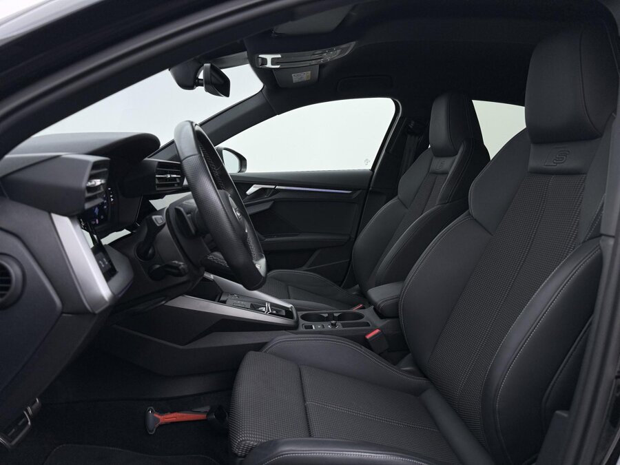 Audi A3 Limousine 30 TFSI S edition