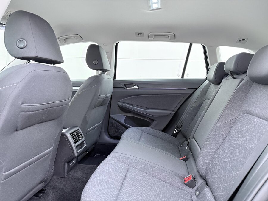 Volkswagen Golf Variant 1.5 eTSI Life