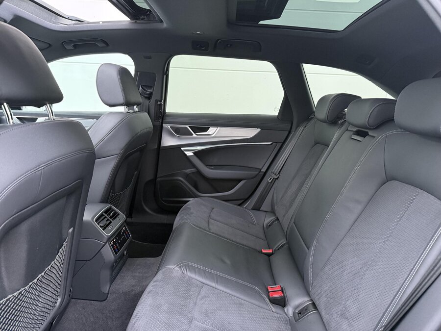 Audi A6 Avant 55 TFSIe S-line Quattro