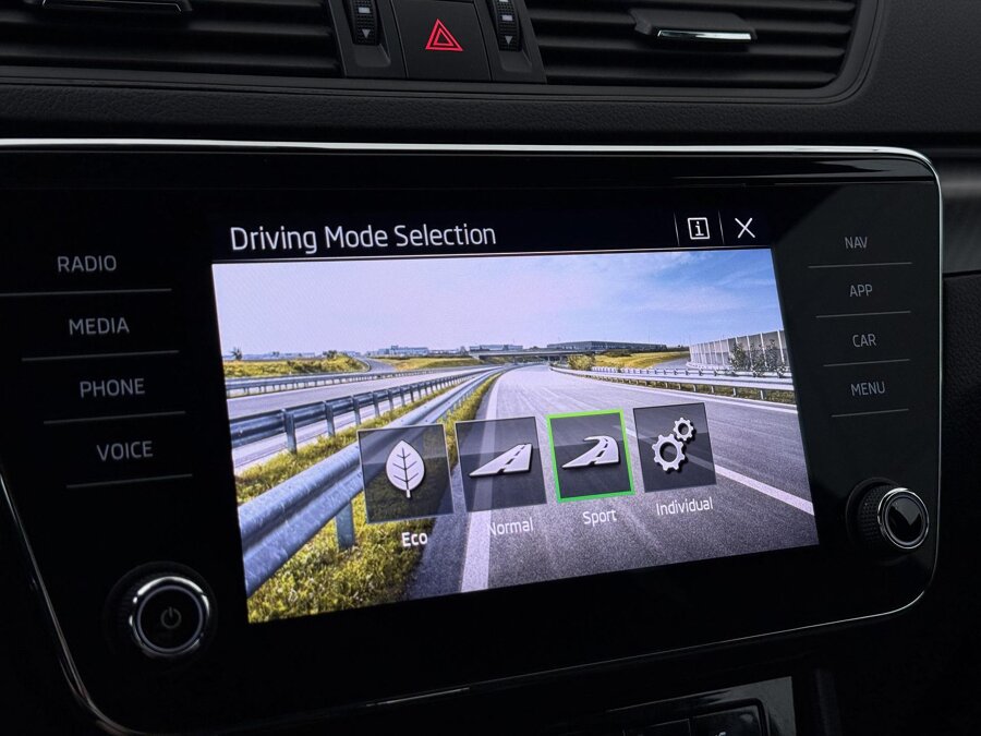 Škoda Superb Combi 1.5 TSI ACT Sportline