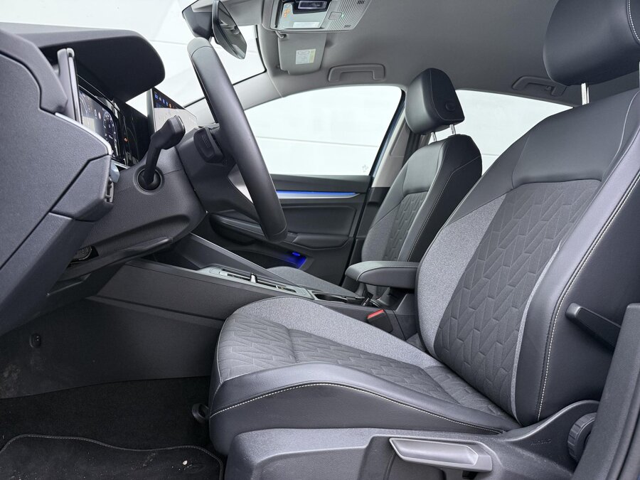 Volkswagen Golf 1.5 eTSI Life Edition