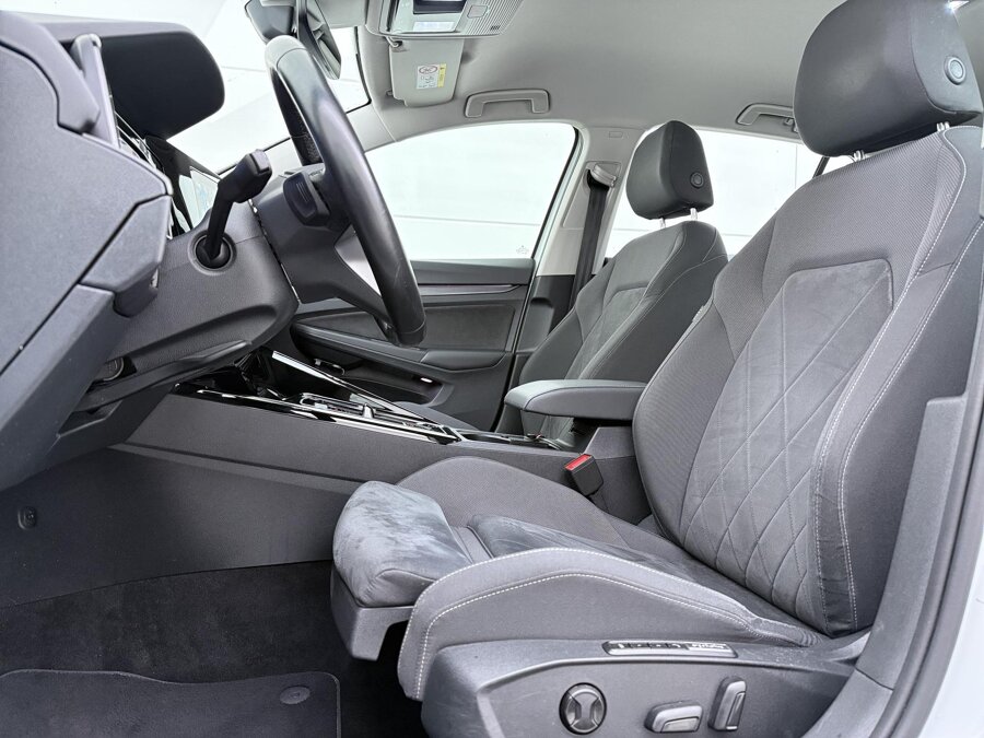 Volkswagen Golf 1.4 eHybrid Style