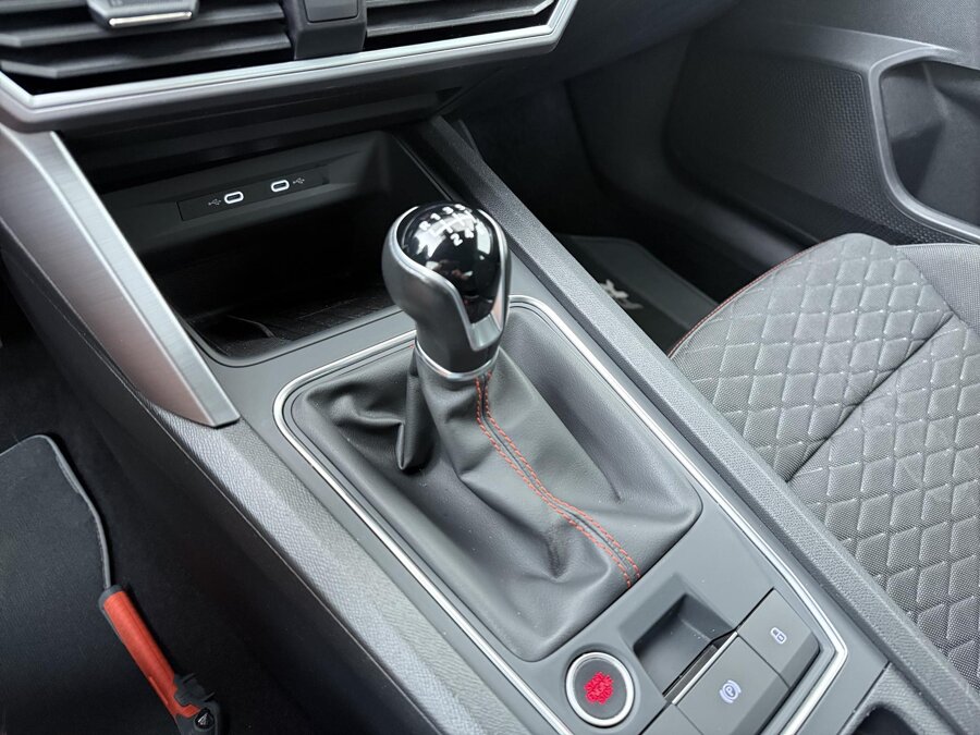 SEAT Leon 1.0 TSI FR Intense