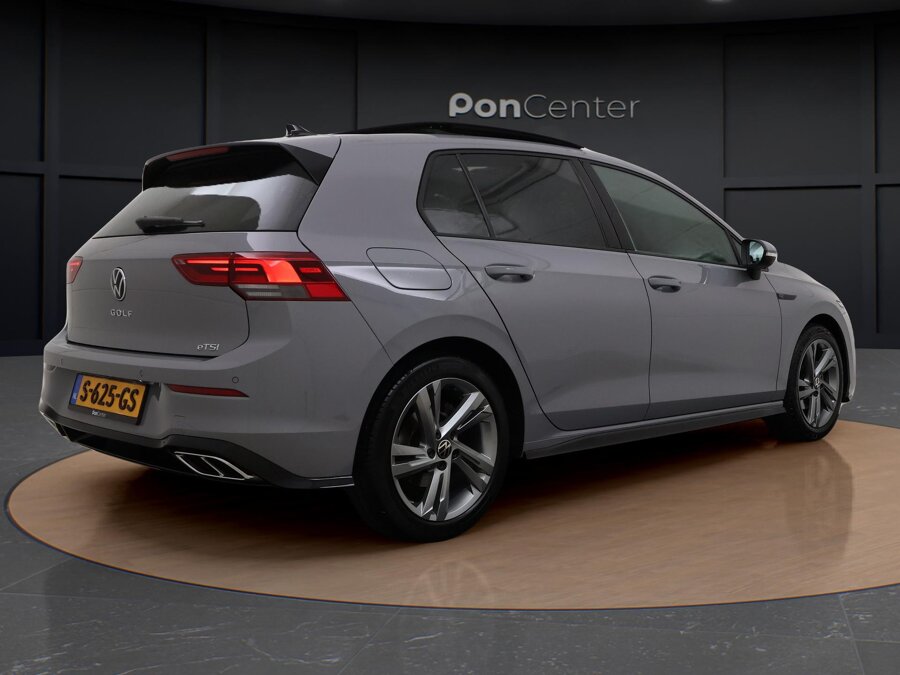 Volkswagen Golf 1.5 eTSI R-Line