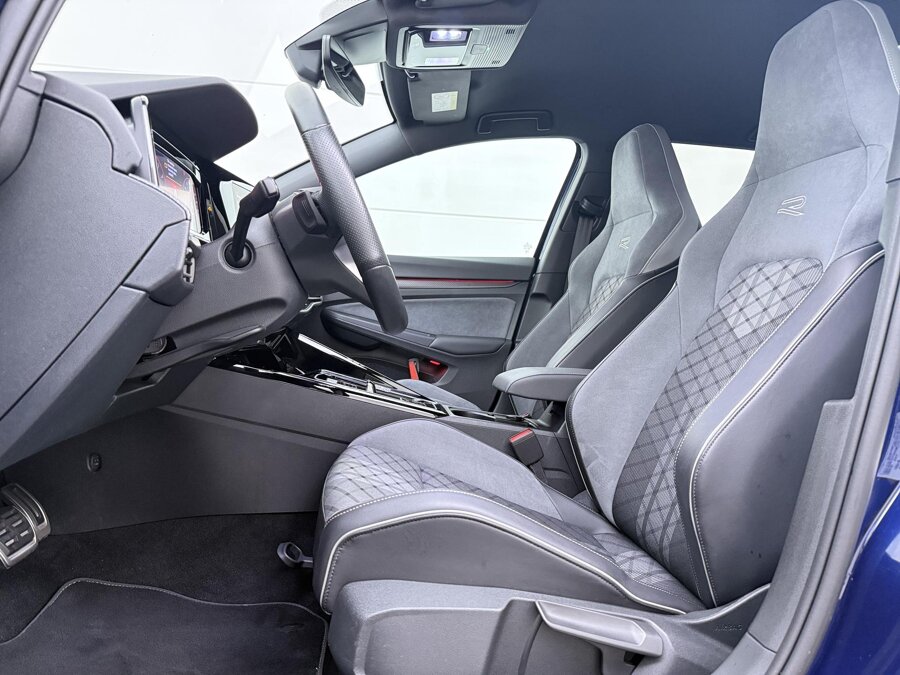 Volkswagen Golf Variant 1.5 eTSI R-Line