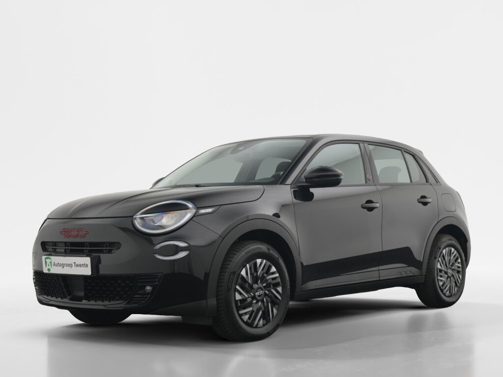 Fiat 600e RED 54 kWh | All season | Carplay navigatie | Cruise control