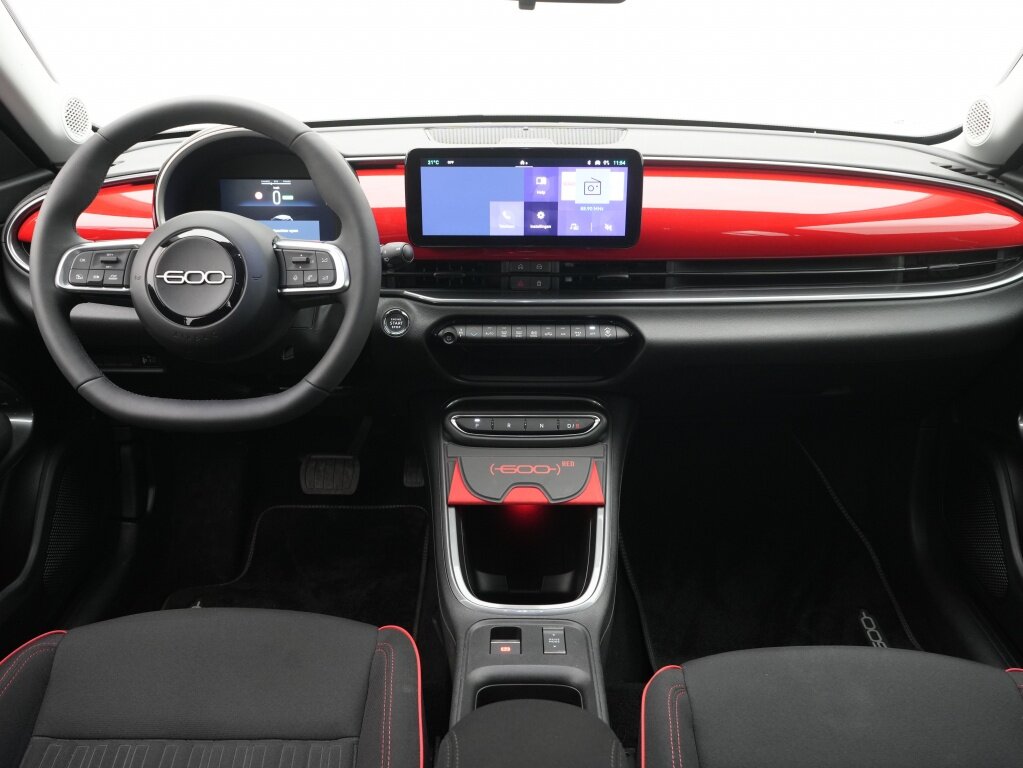 Fiat 600e RED 54 kWh | All season | Carplay navigatie | Cruise control - Afbeelding 3