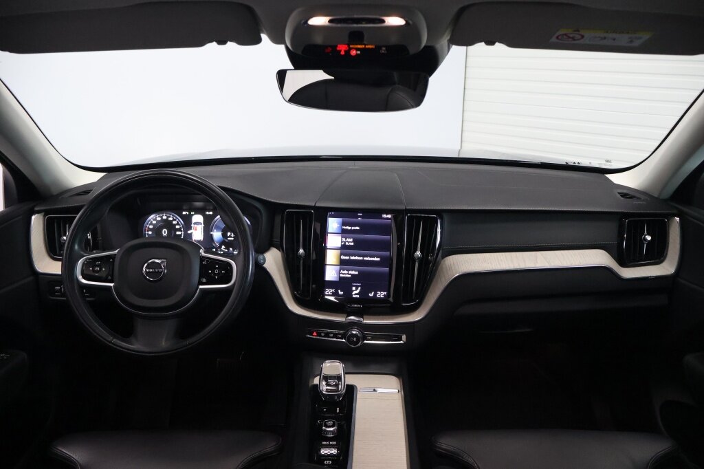 Volvo XC60 2.0 Recharge T6 AWD Insciption | Panorama | Trekhaak | Camera - Afbeelding 2