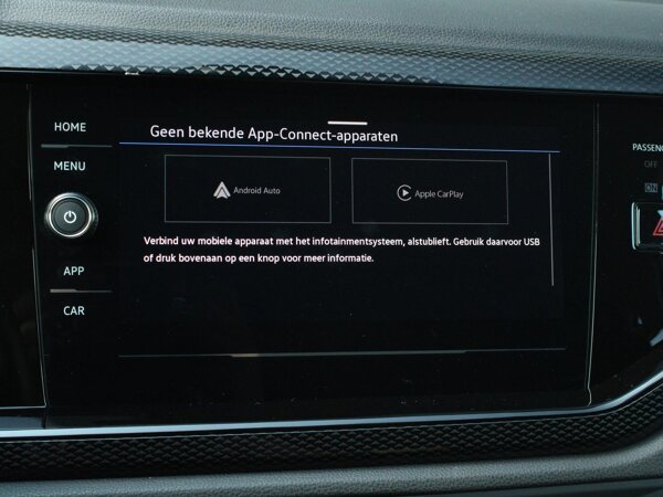 Apple Carplay/Android Auto Apple Carplay/Android Auto
