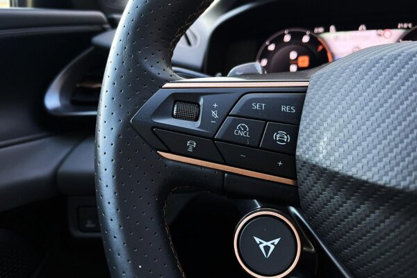 cruise control adaptief met Stop&Go en stuurhulp