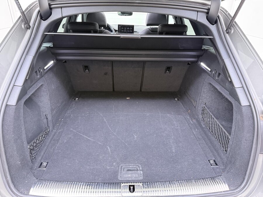 Audi A4 Avant 35 TFSI S-line