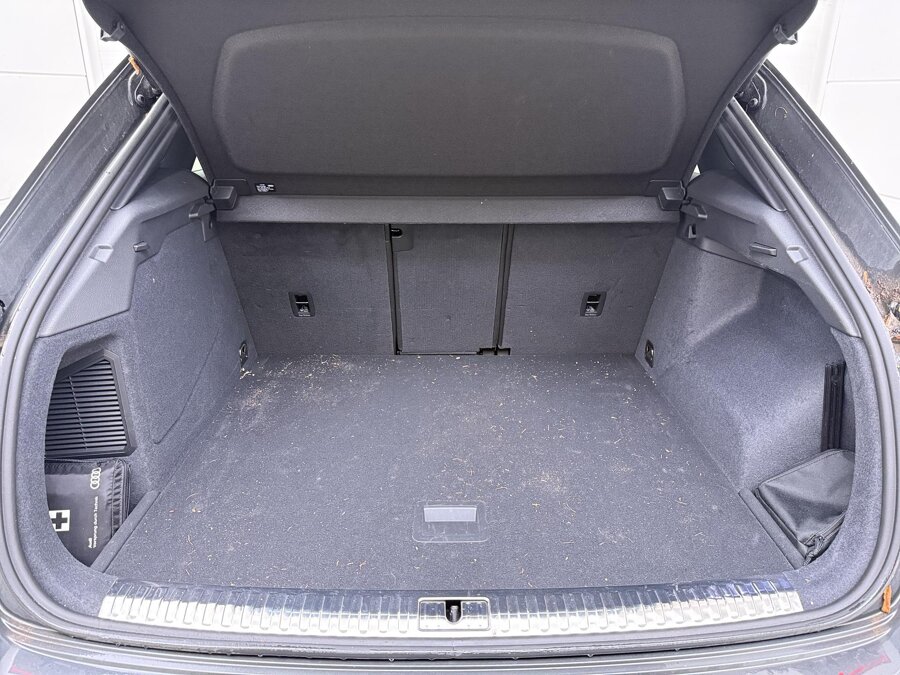 Audi Q3 45 TFSIe S-line