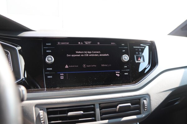 Apple Carplay/Android Auto