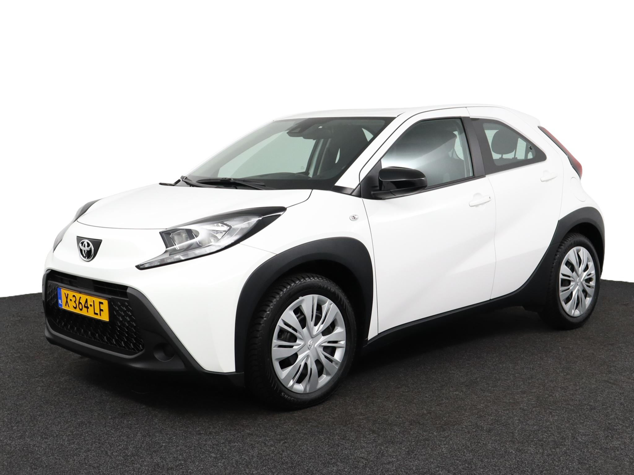 Toyota Aygo X 1.0 VVT-i MT Play