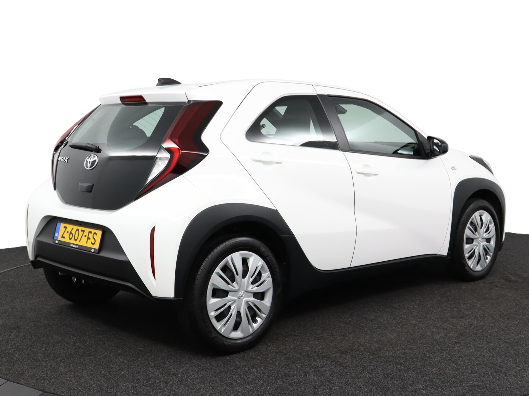Toyota Aygo X 1.0 VVT-i MT Play - Afbeelding 2