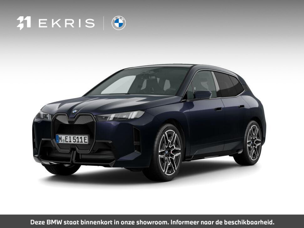 BMW iX xDrive45 101 kWh