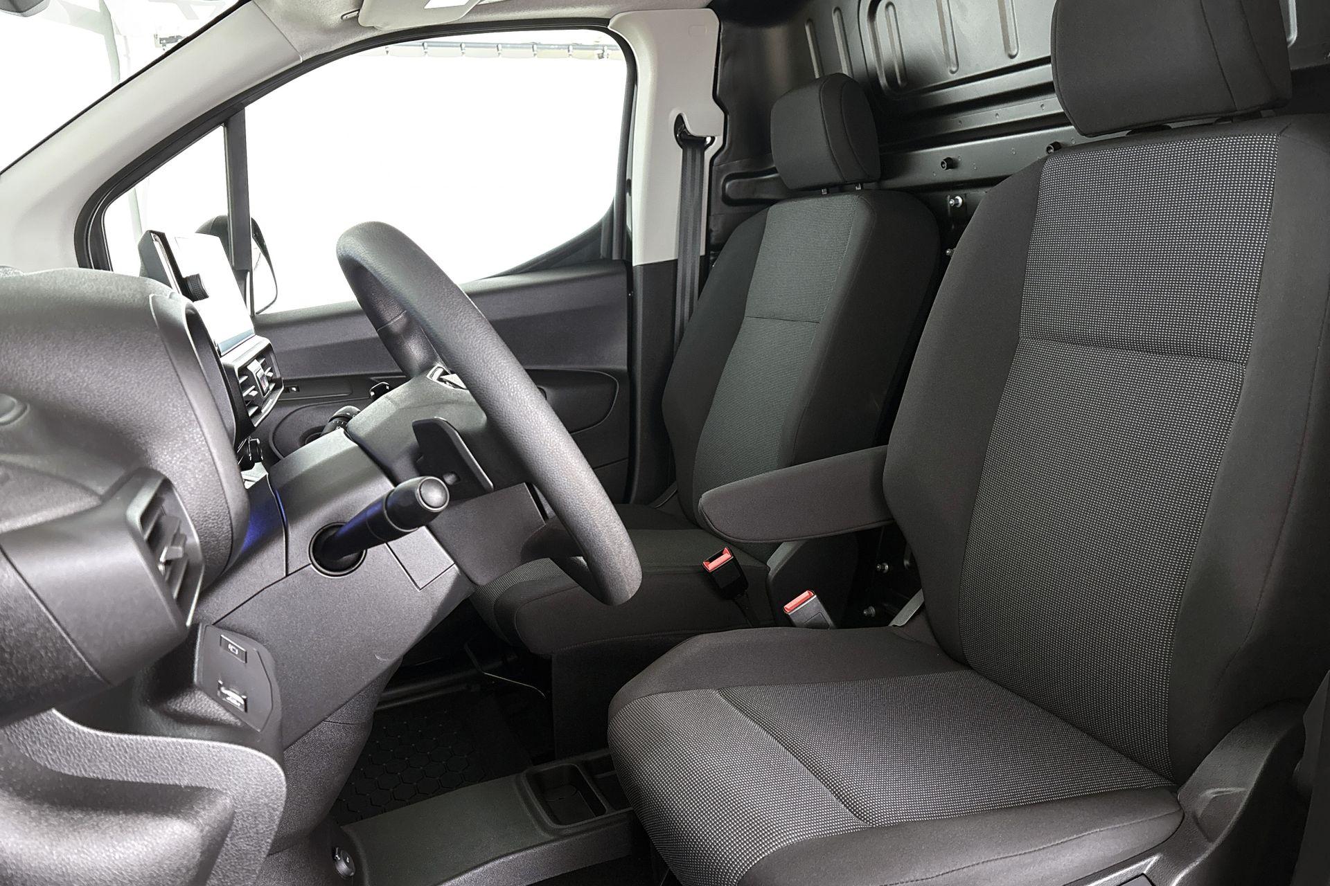 Opel Combo e (7)