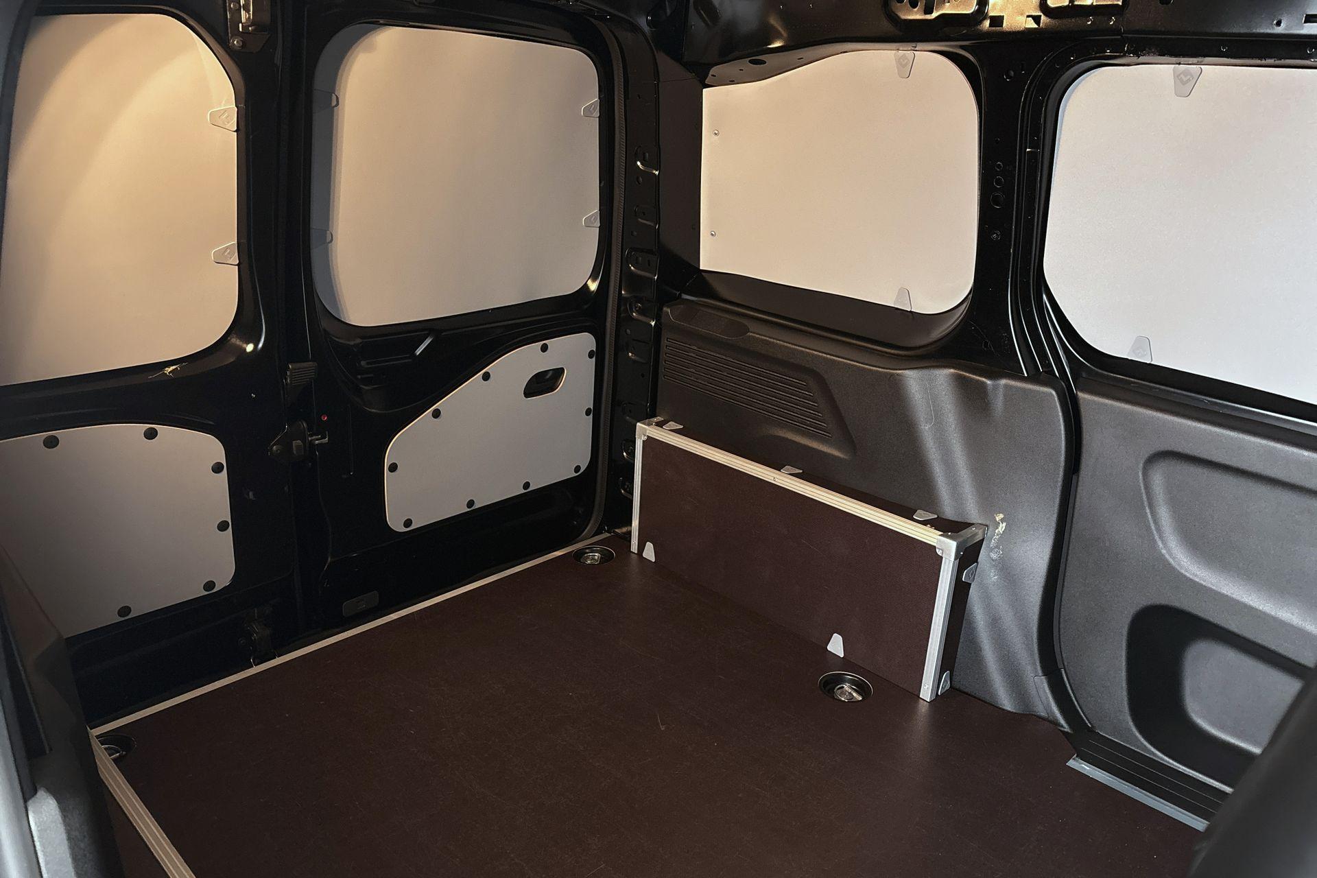 Opel Combo e (8)