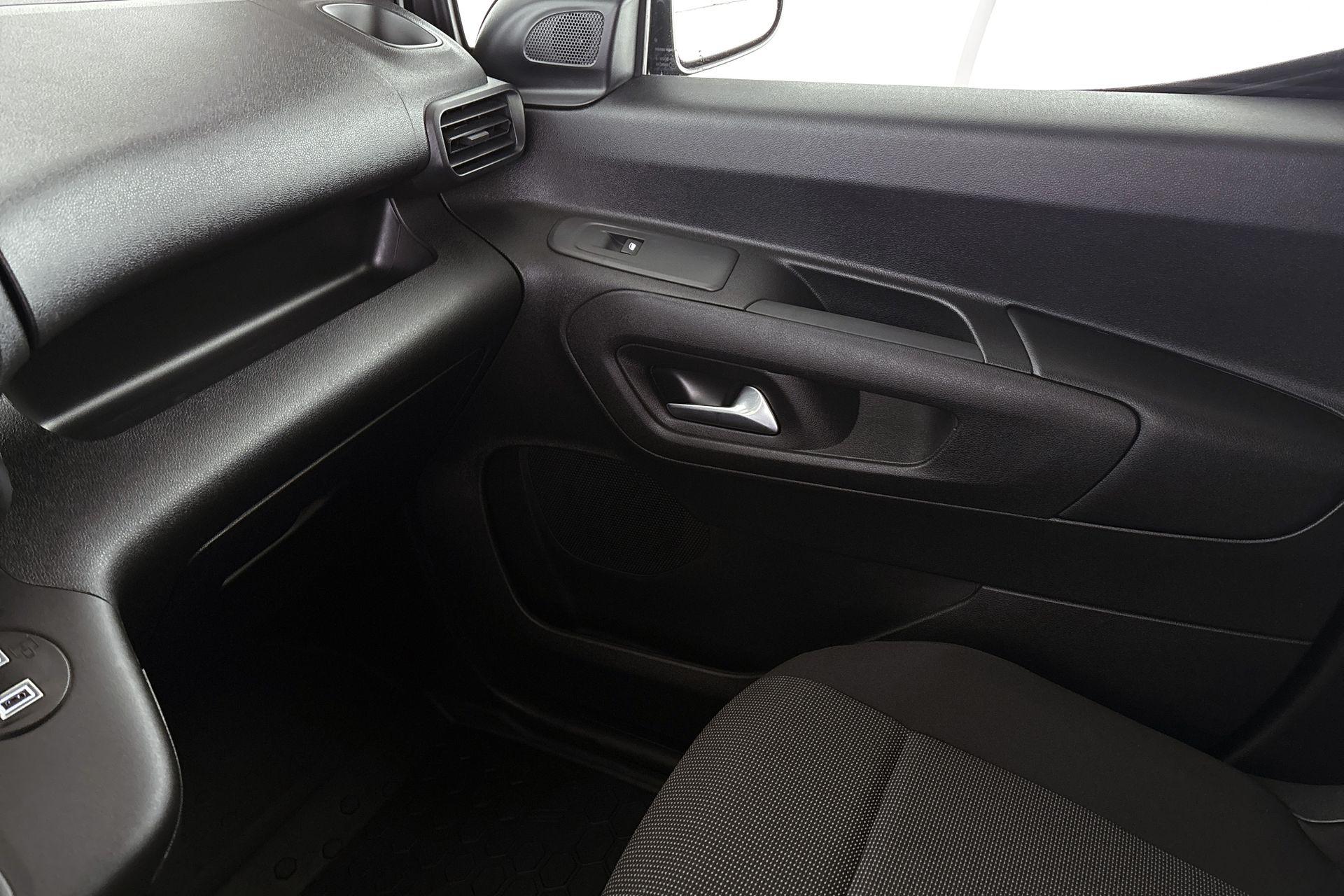 Opel Combo e (19)