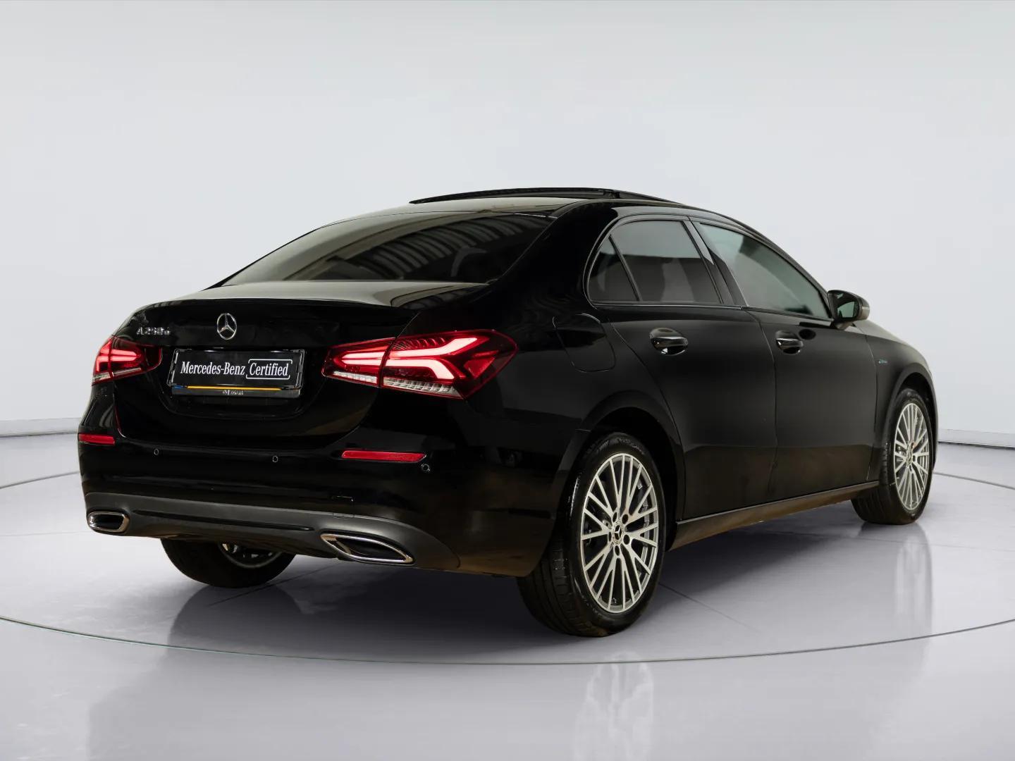 Mercedes-Benz A-Klasse Limousine 250 e Premium Plus - Afbeelding 2