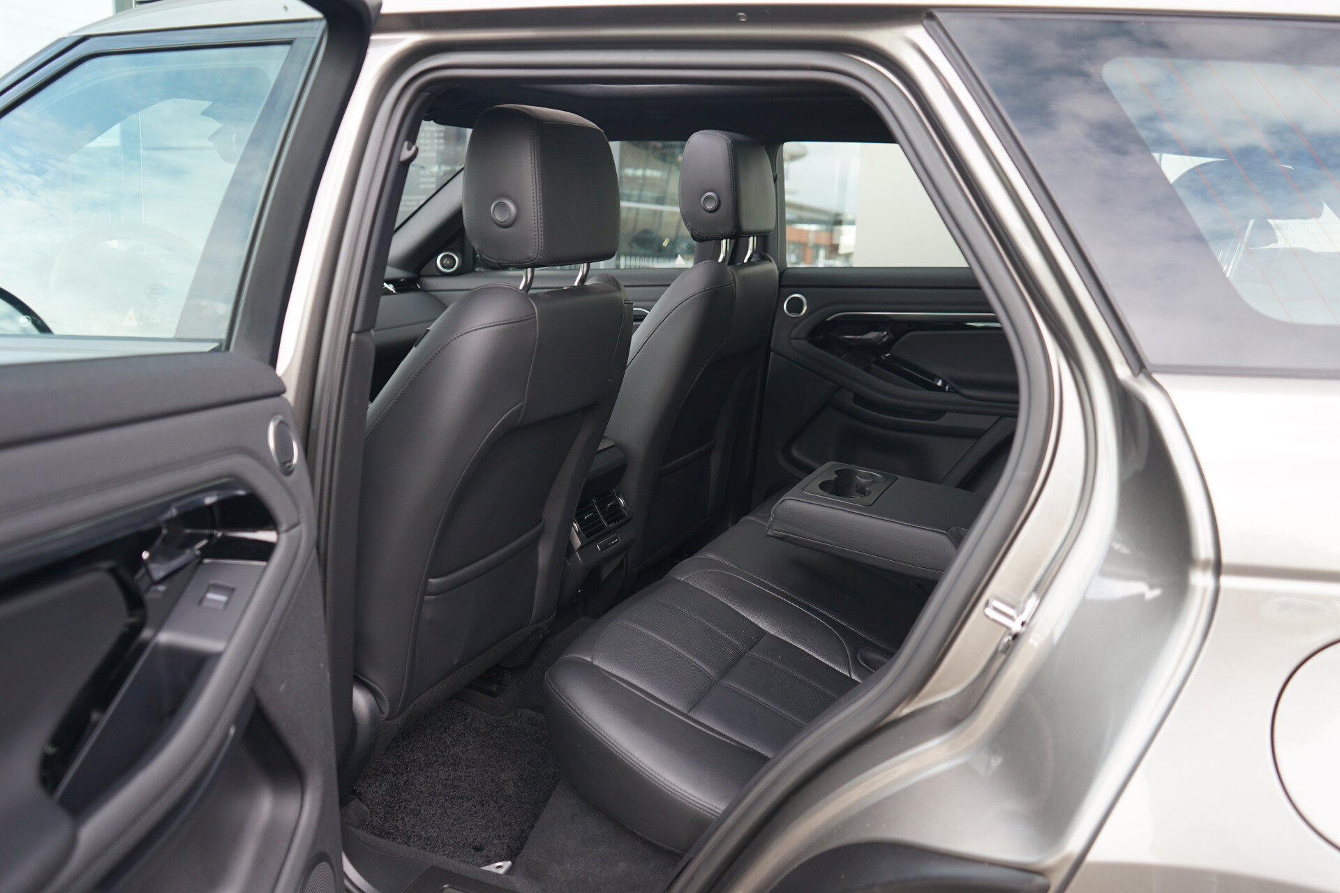 Land Rover Range Rover Evoque 1.5 P300e AWD R-Dynamic SE - Afbeelding 5