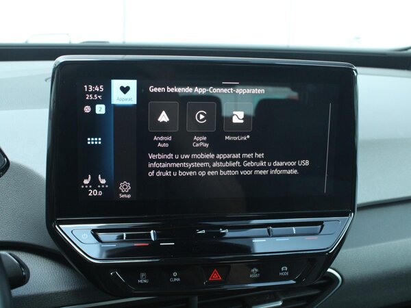 Apple Carplay/Android Auto Apple Carplay/Android Auto