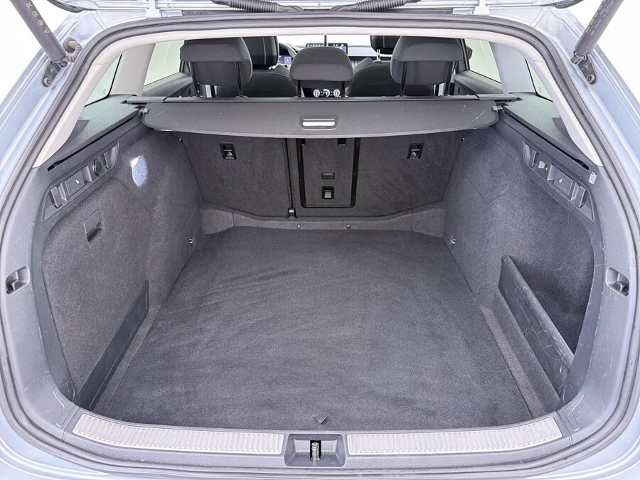 Škoda Superb Combi 1.5 TSI First Edition