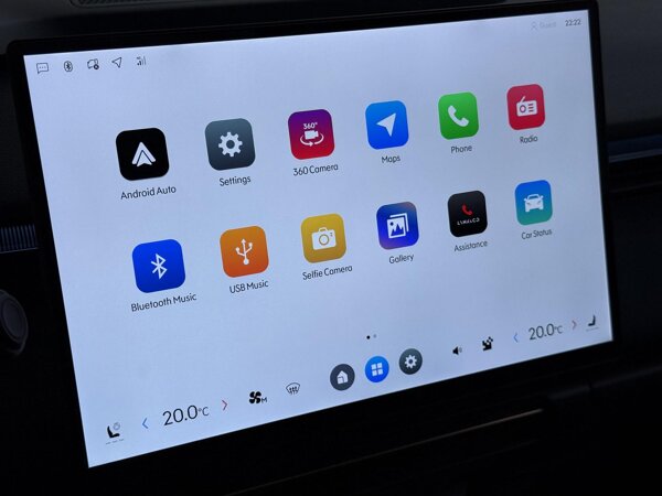 Apple Carplay/Android Auto Apple Carplay/Android Auto