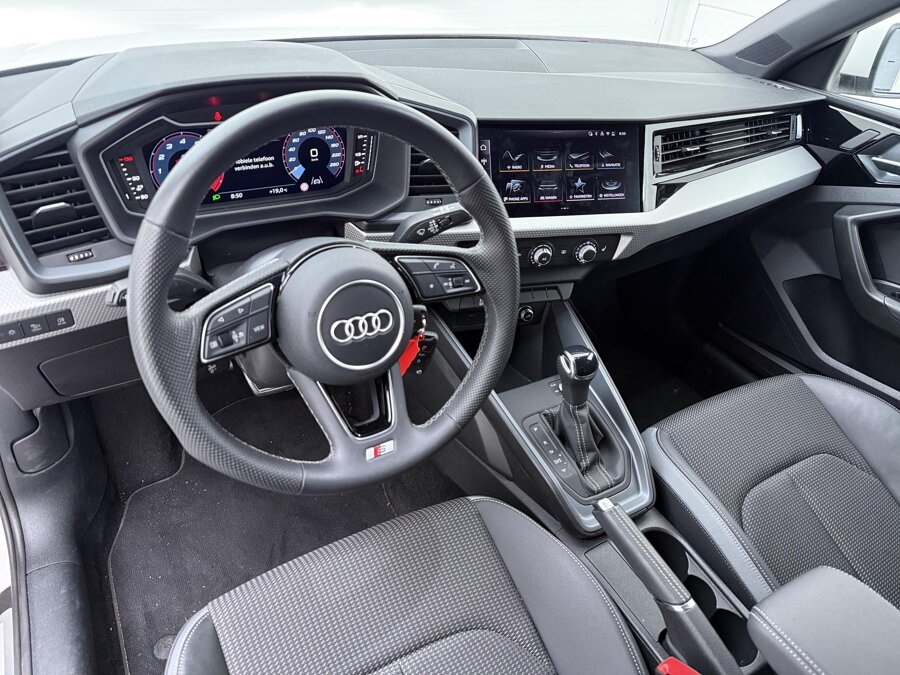 Audi A1 Sportback 25 TFSI S-line