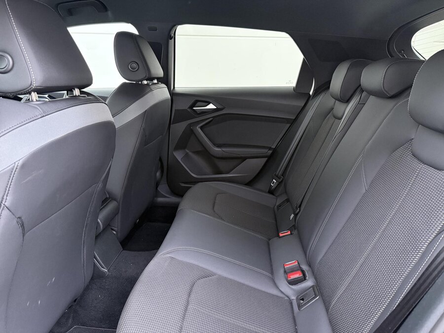 Audi A1 Sportback 25 TFSI S-line