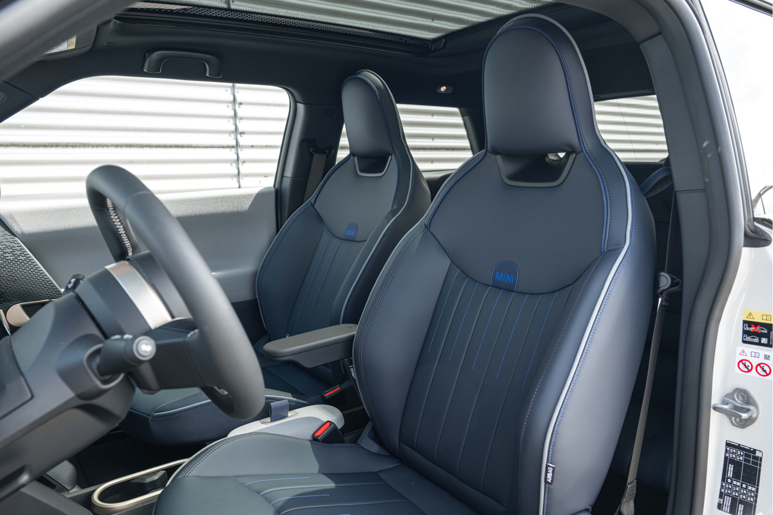 MINI Electric Hatchback Cooper SE