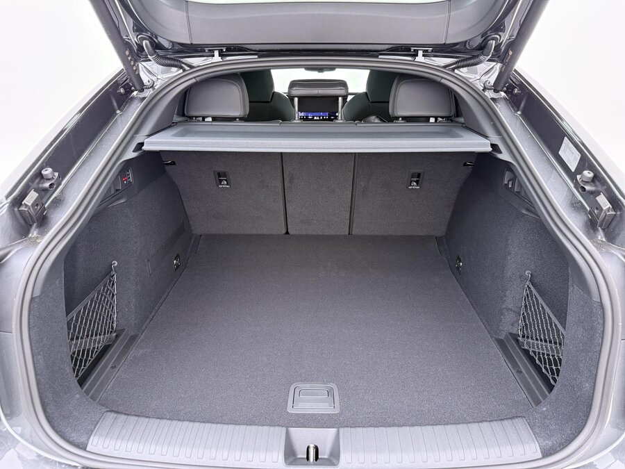 Audi Q6 Sportback e-tron S edition performance 100 Kwh 225 kW / 306 PK