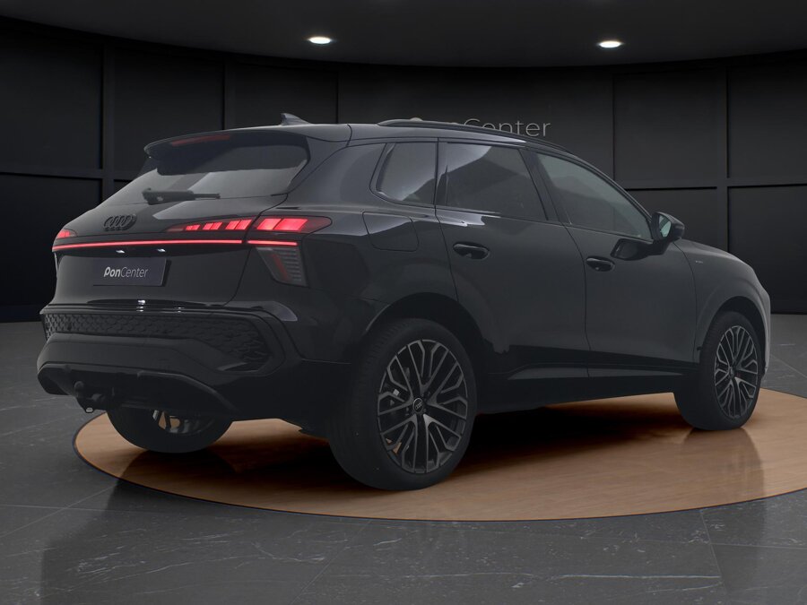 Audi Q3 S edition 1.5 e-hybrid 200 kW / 272 PK