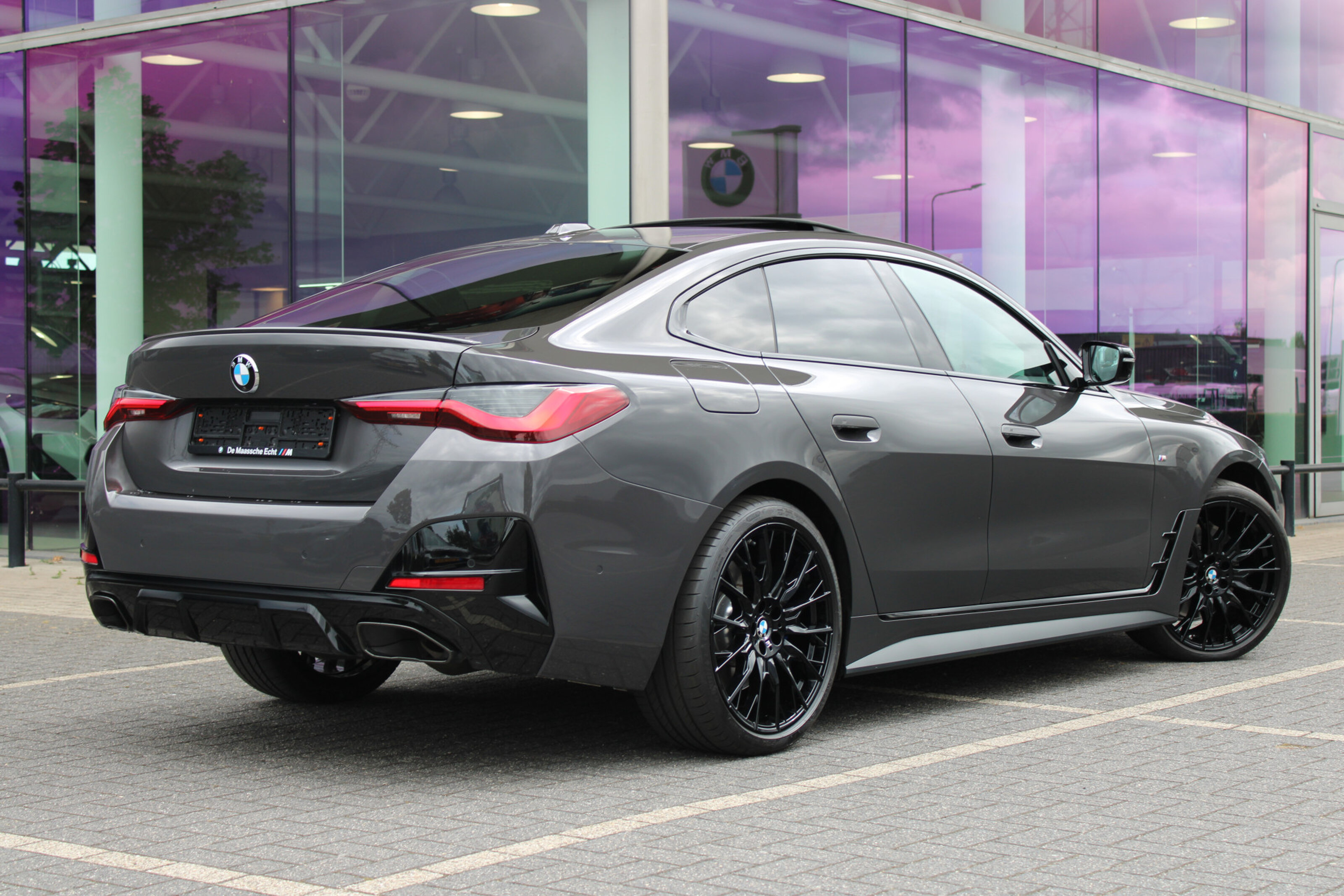 BMW 4 Serie Gran Coupé M440i xDrive High Executive Automaat