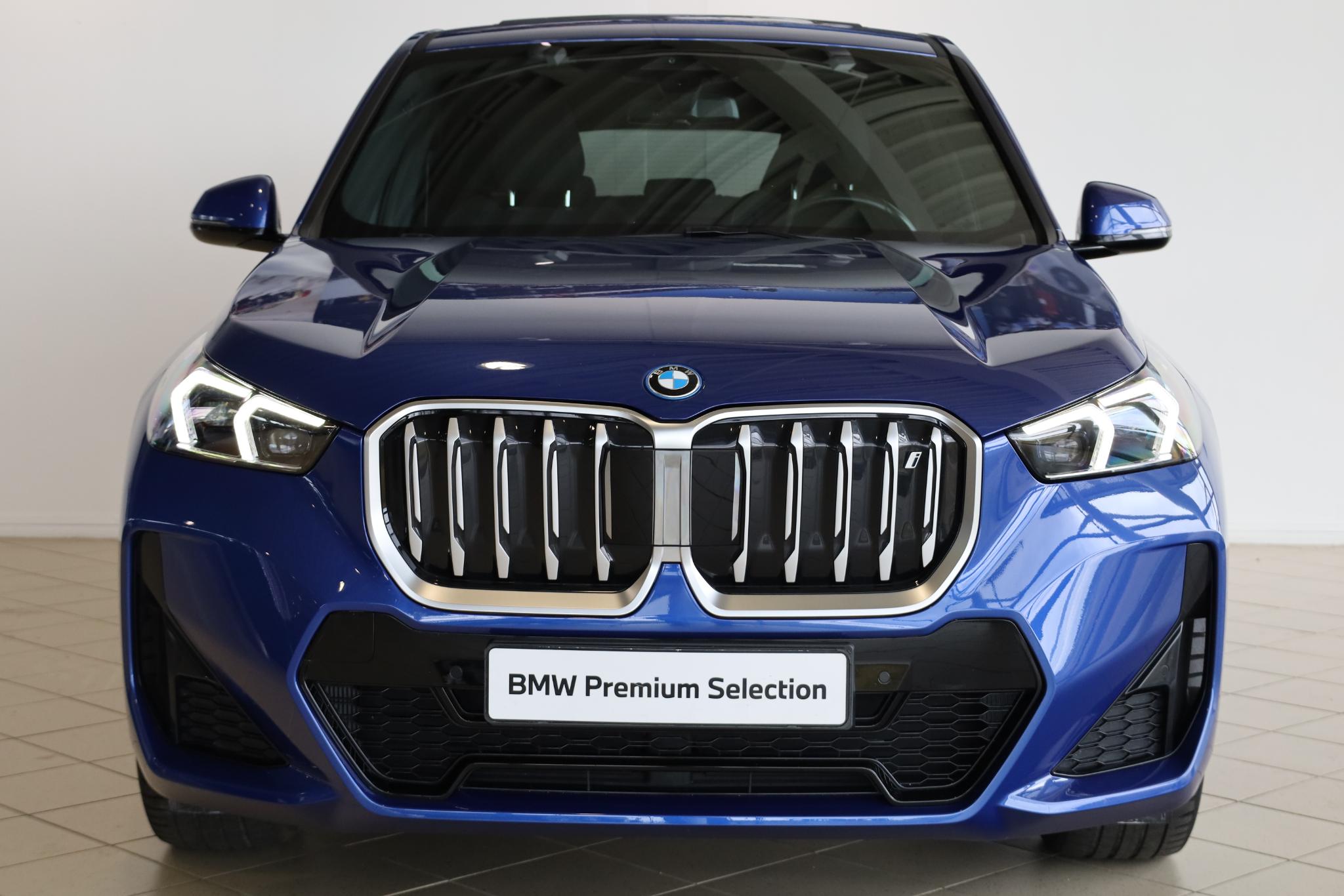 BMW iX1